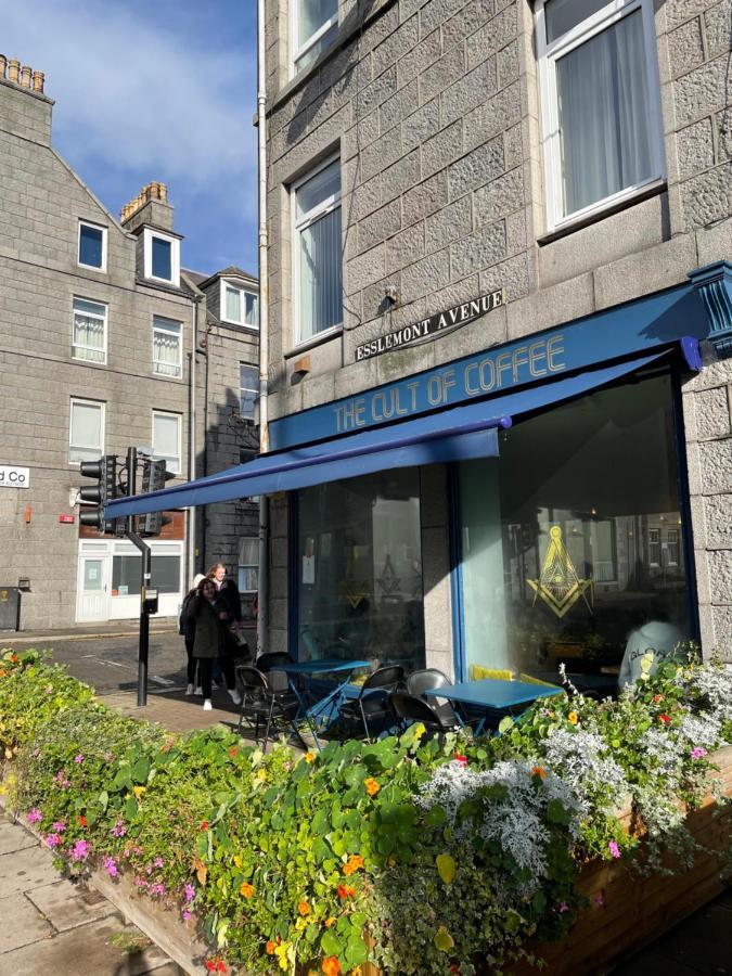 Amazing Getaways - The Place For You With Free Parking Aberdeen Esterno foto